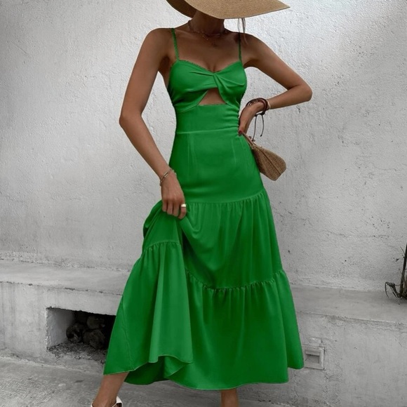 Boho green cutout cami maxi dress - Picture 3 of 7